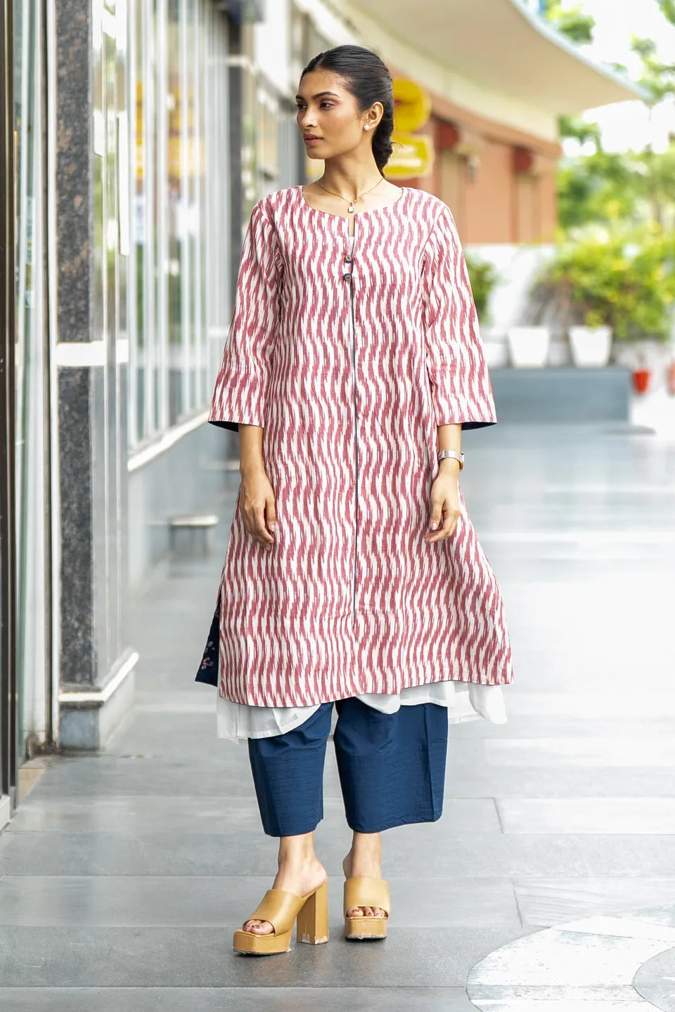 Indigo Vine — Reversible Bagru Floral & Red Ikkat Long Cotton Shrug