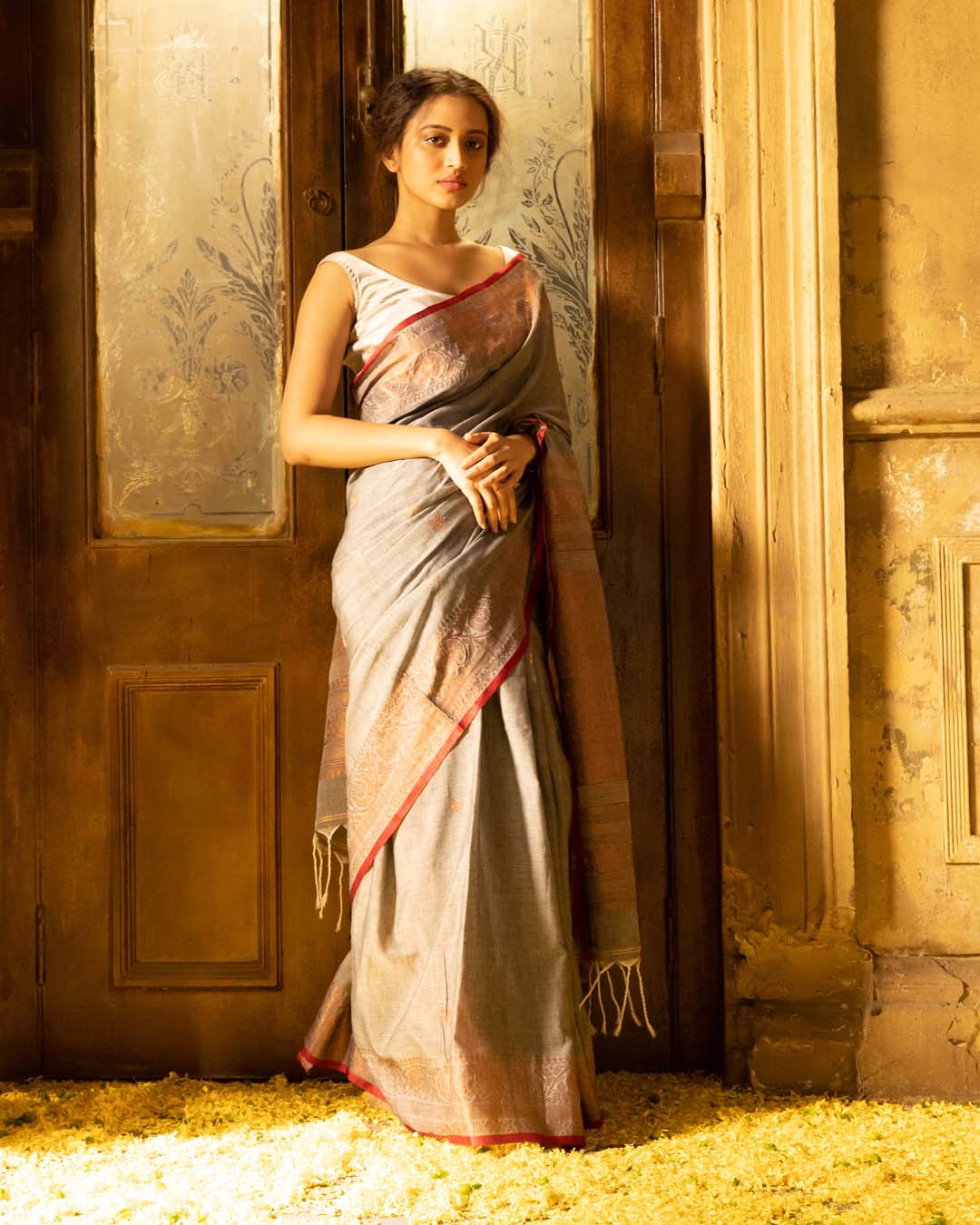 SILVER MIST (BENGAL HANDLOOM 100% PURE COTTON SAREE)
