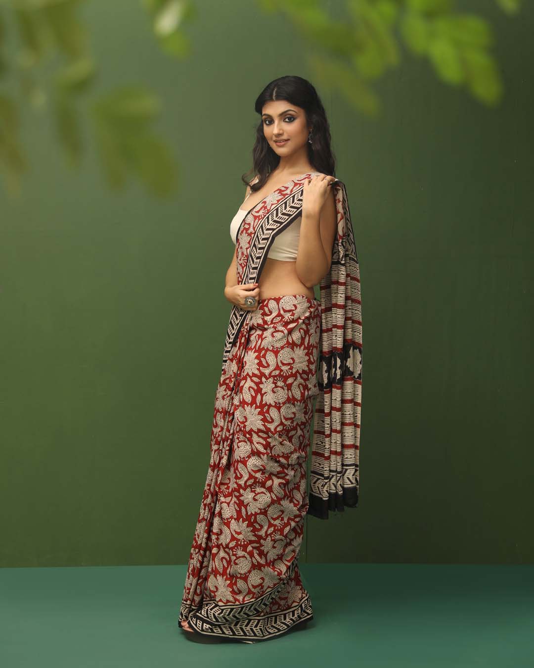 CRIMSON GLOW (BAGRU 100% PURE COTTON SAREE)