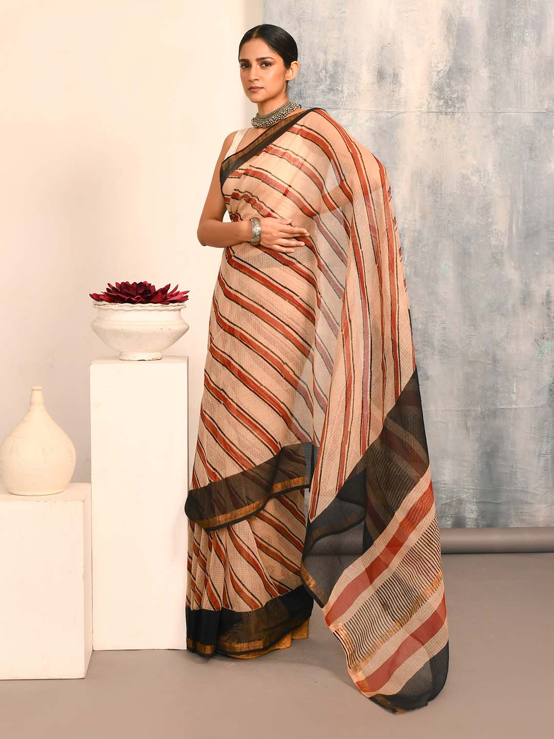 IVORY WHISPER (BAGRU SILK COTTON SAREE)