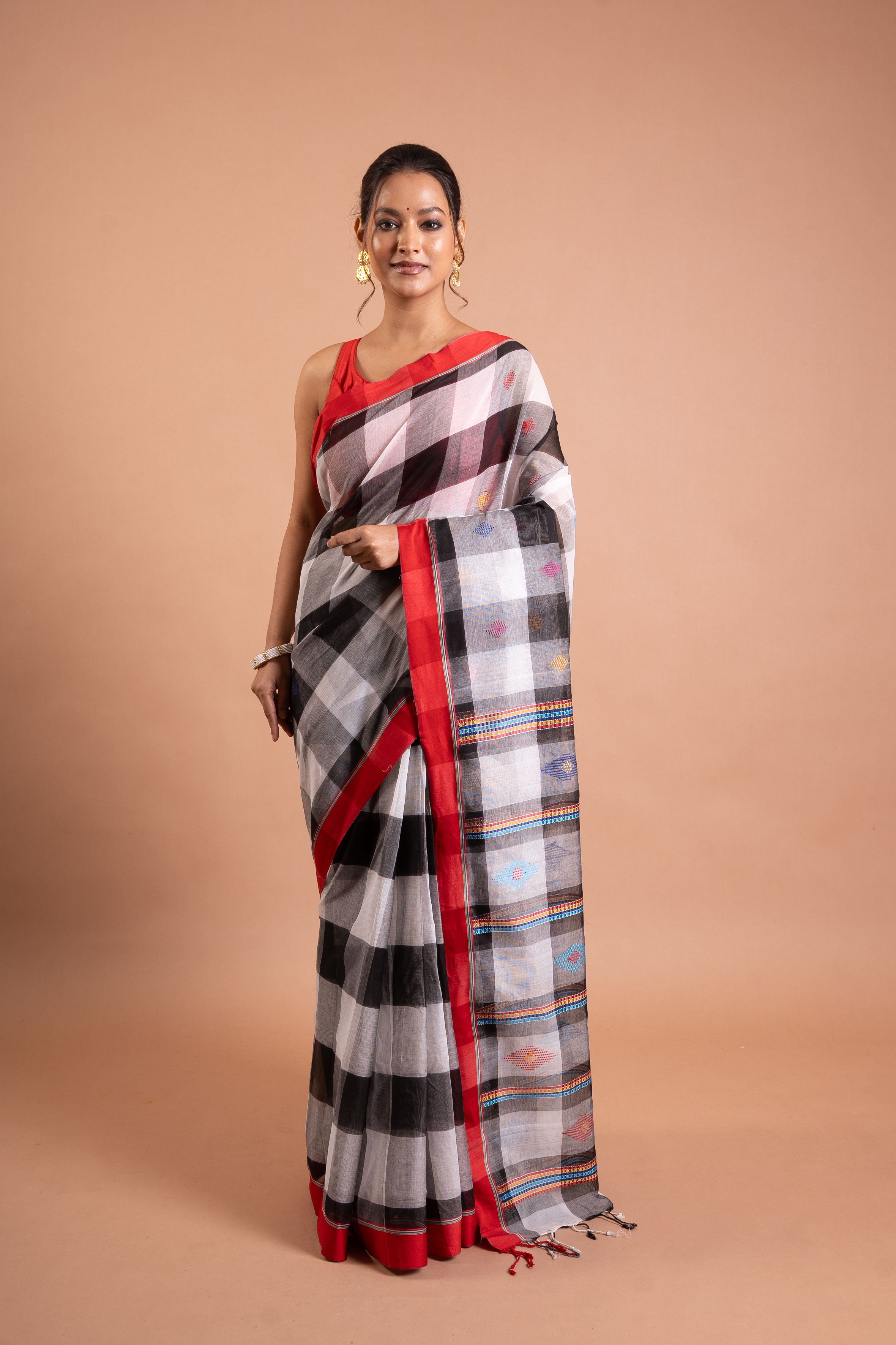 Scarlet Grid Noir Bengal Handloom Cotton Saree