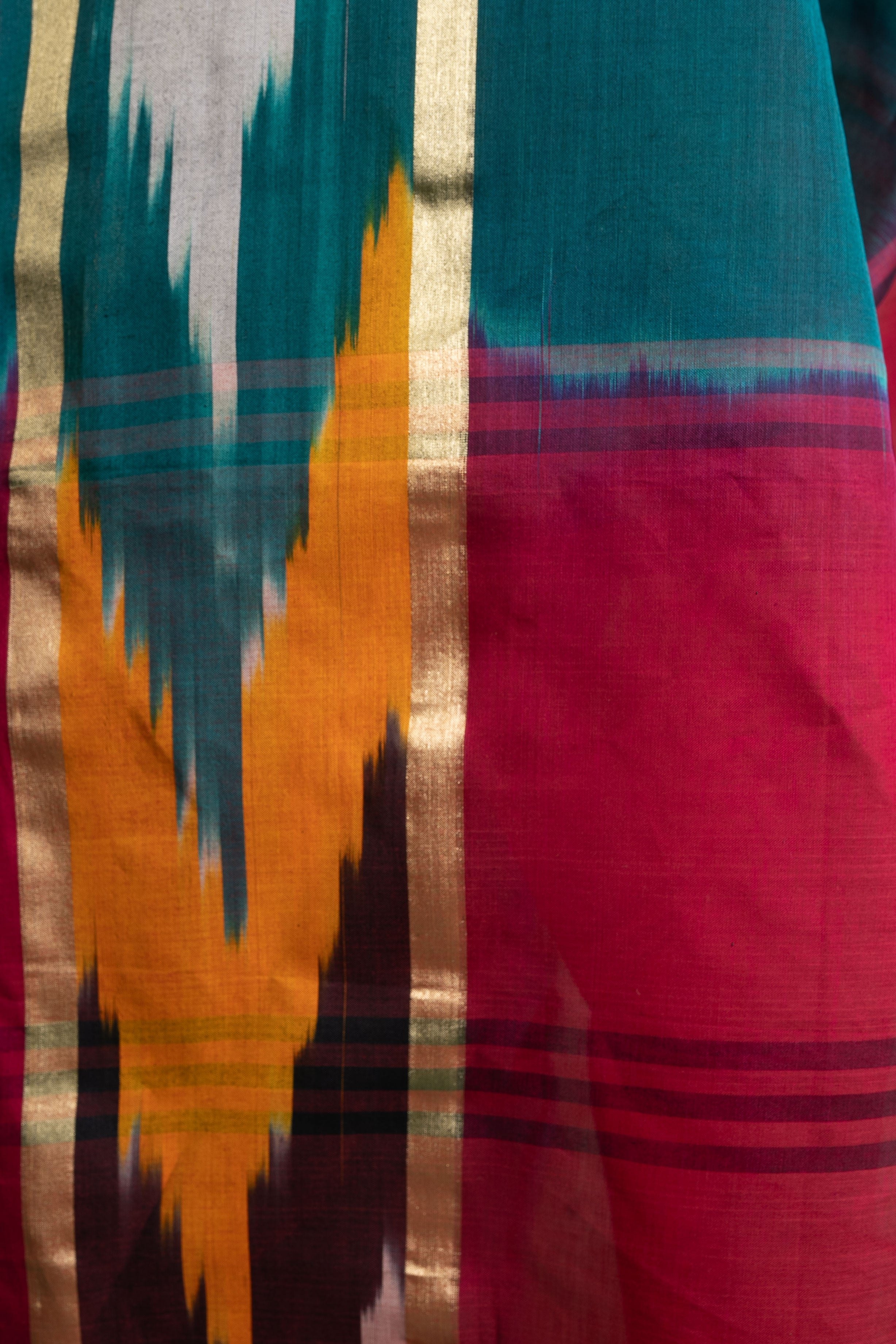 Teal & Magenta Ikat Breeze – Pure Handloom Cotton Saree