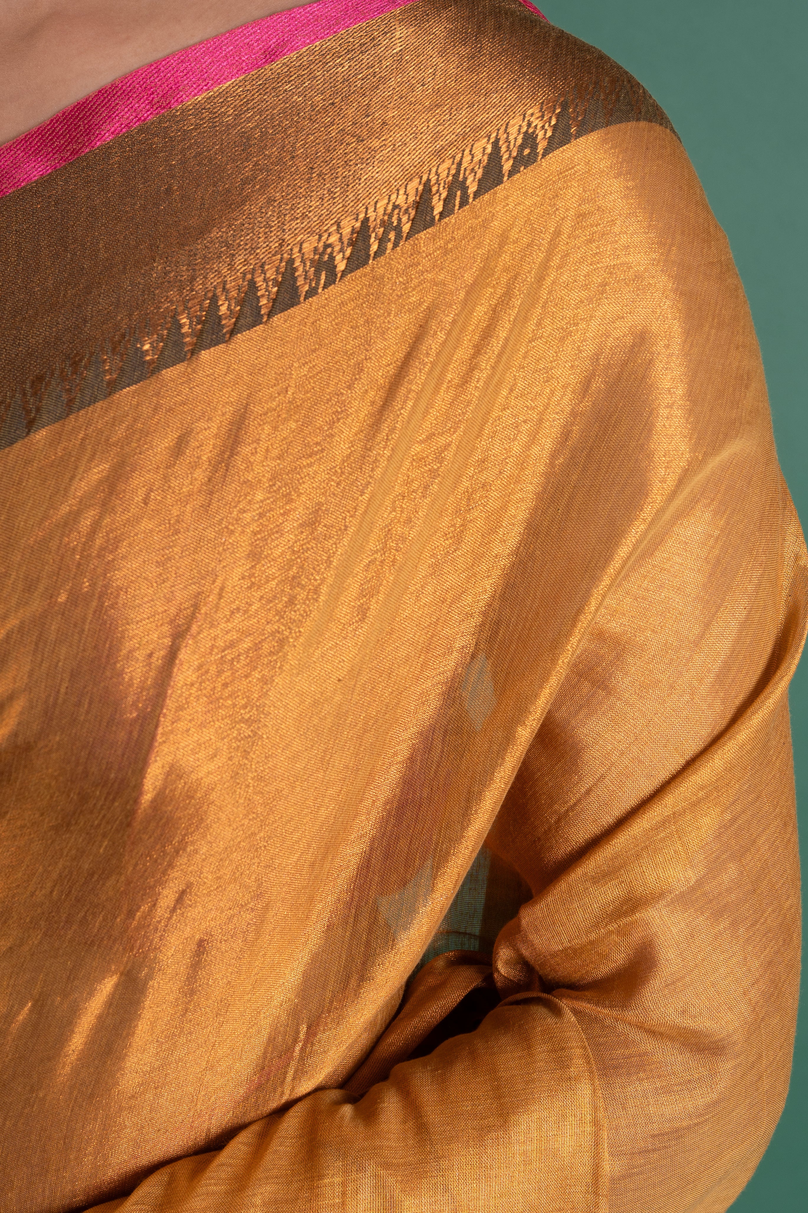Kanaka Glow Antique Gold Tissue Saree with Zari Border