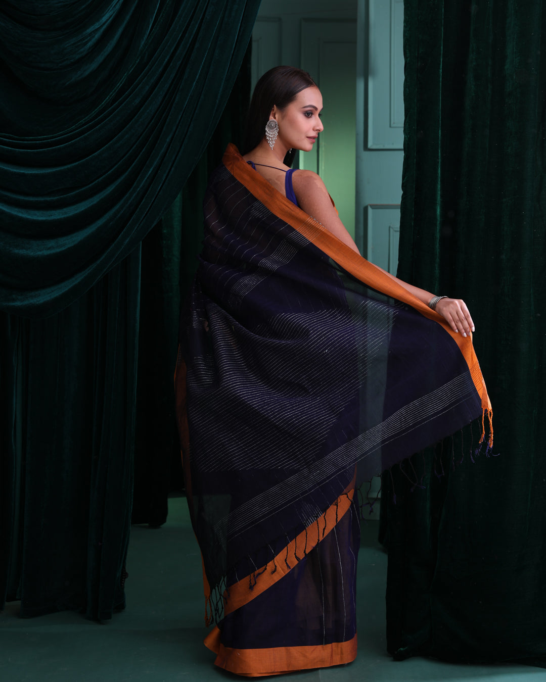 MIDNIGHT STRIPES (JAMDANI SAREE)