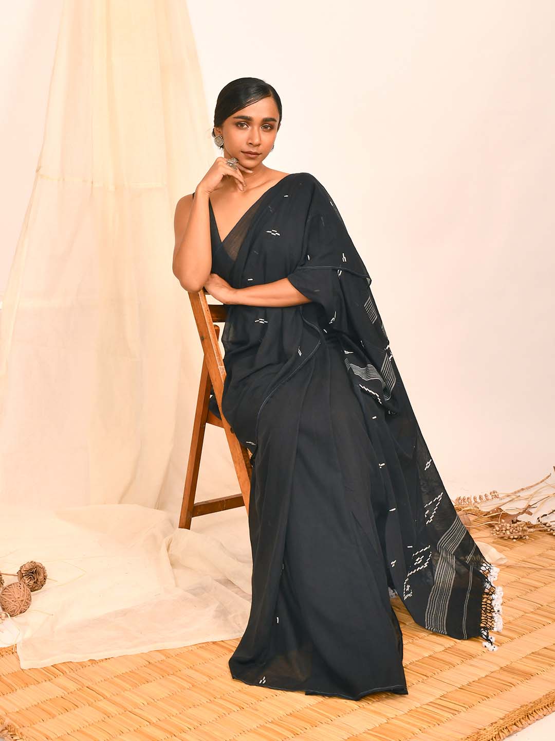 CLASSIC ESSENCE (BENGAL HANDLOOM 100% PURE COTTON SAREE)
