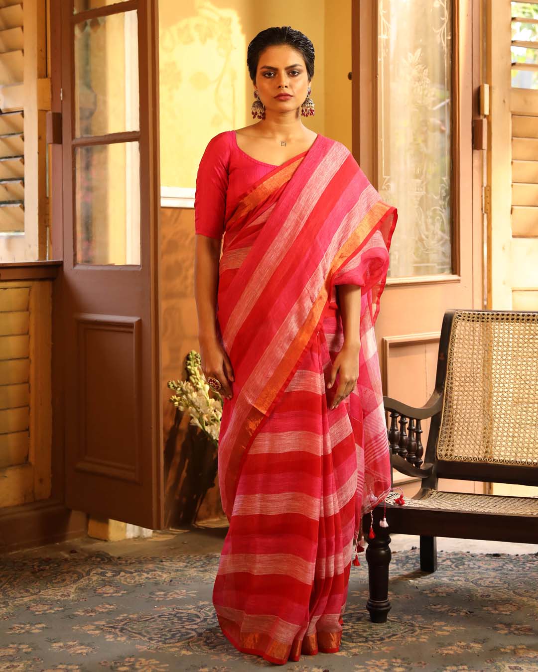 CRIMSON FLAIR  (BENGAL HANDLOOM PURE LINEN SAREE)