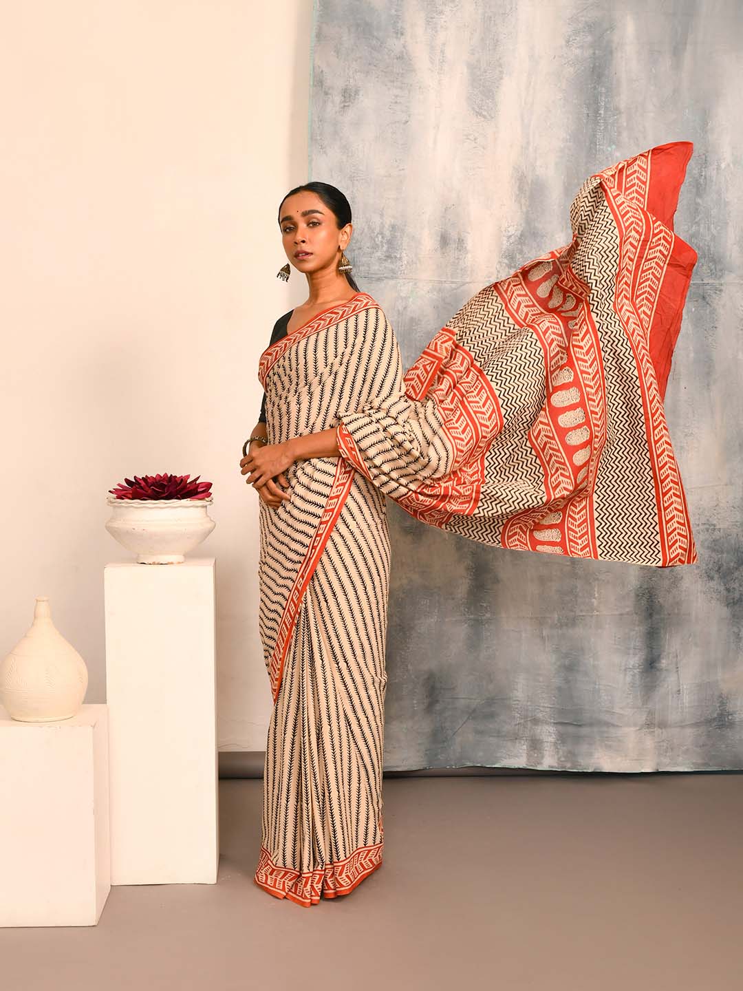 CRIMSON HARMONY (BAGRU 100% PURE COTTON SAREE)