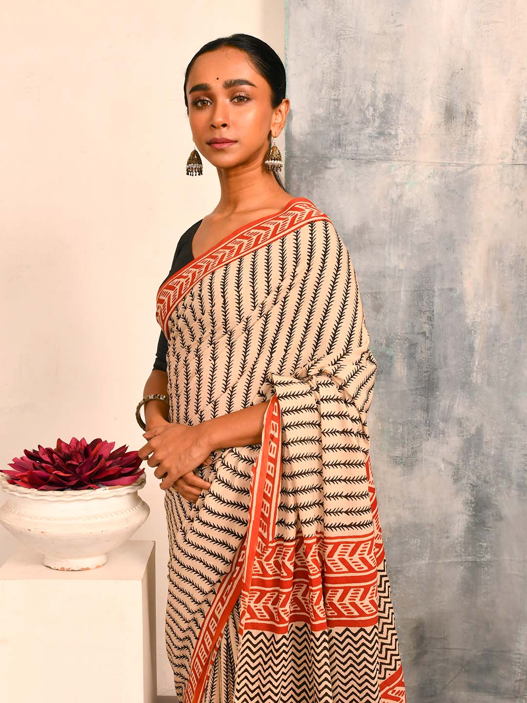 CRIMSON HARMONY (BAGRU 100% PURE COTTON SAREE)