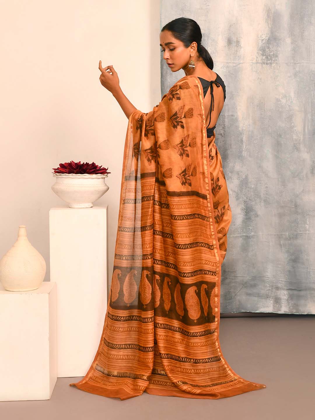 GOLDEN ELEGANCE (BAGRU SILK COTTON SAREE)