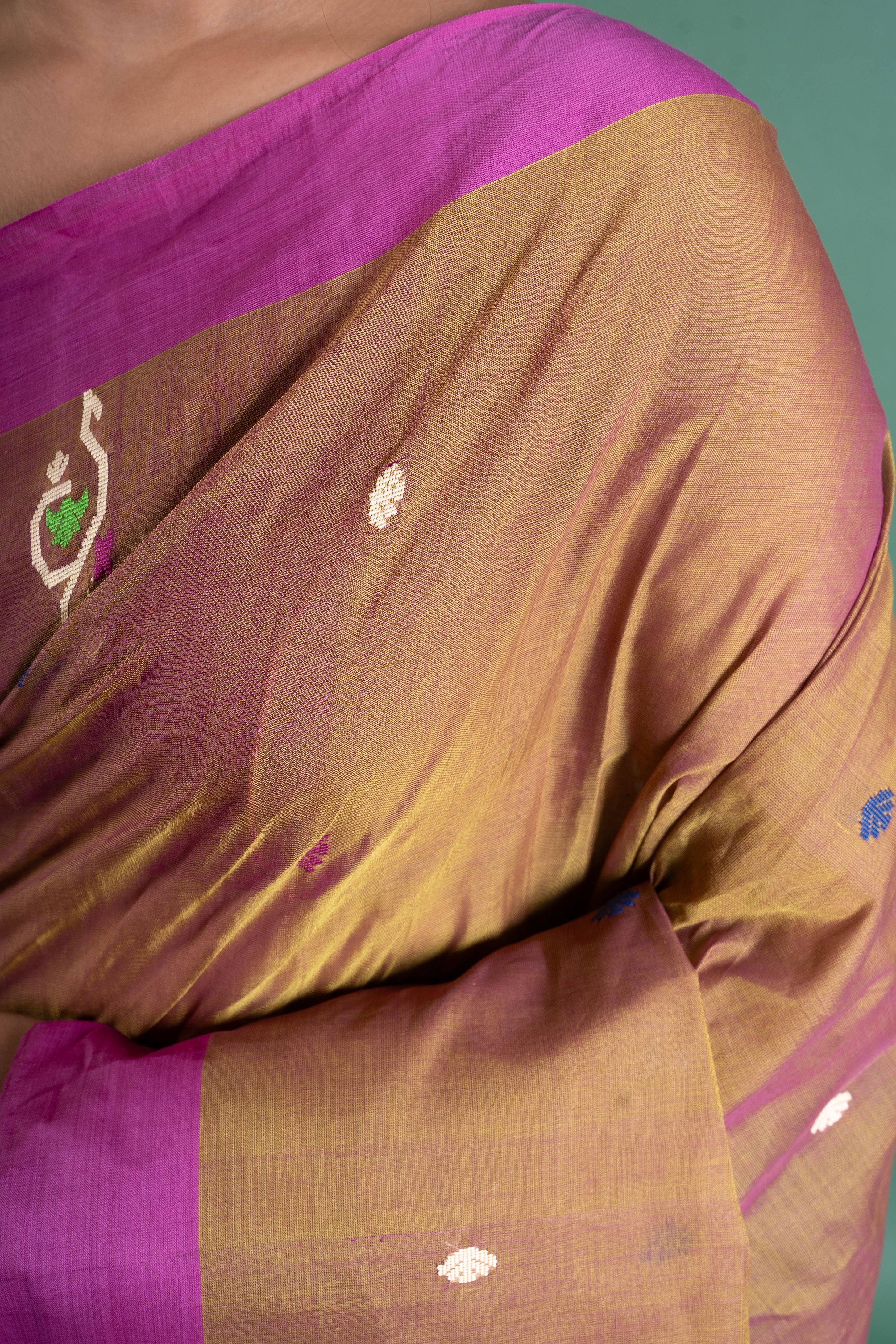 Vrinda Bloom Pure Handloom Cotton Saree