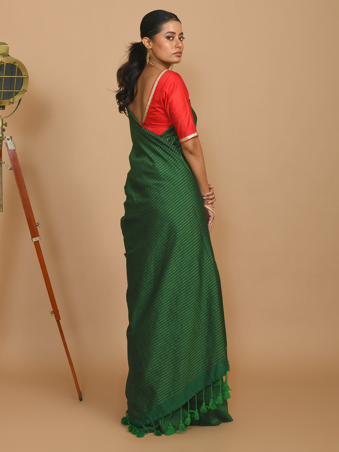 EVERGREEN SERENITY (BENGAL HANDLOOM COTTON BLEND SAREE)