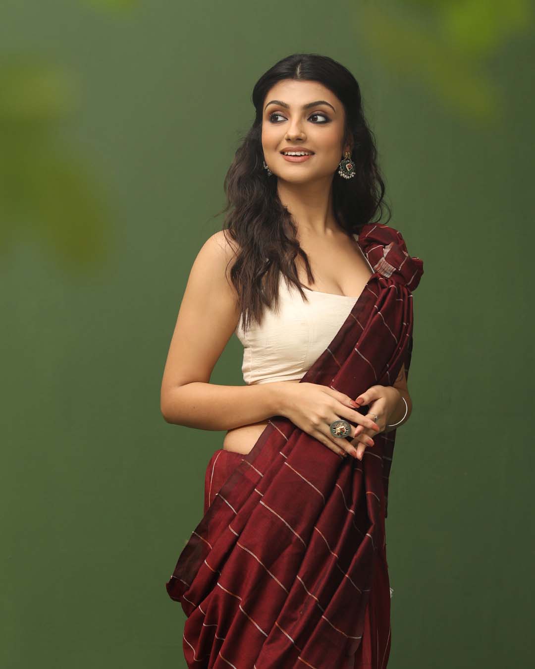 BURGUNDY ELEGANCE (BENGAL HANDLOOM COTTON BLEND SAREE)