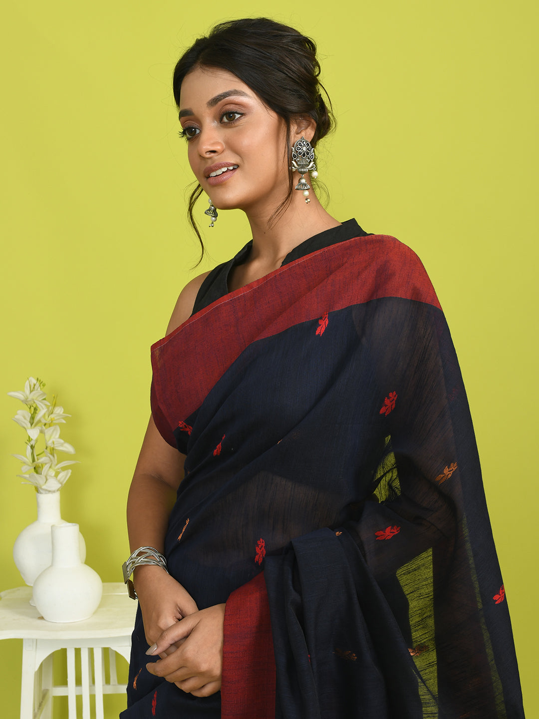CERULEAN SPLENDOR (HANDLOOM LIVA SAREE)