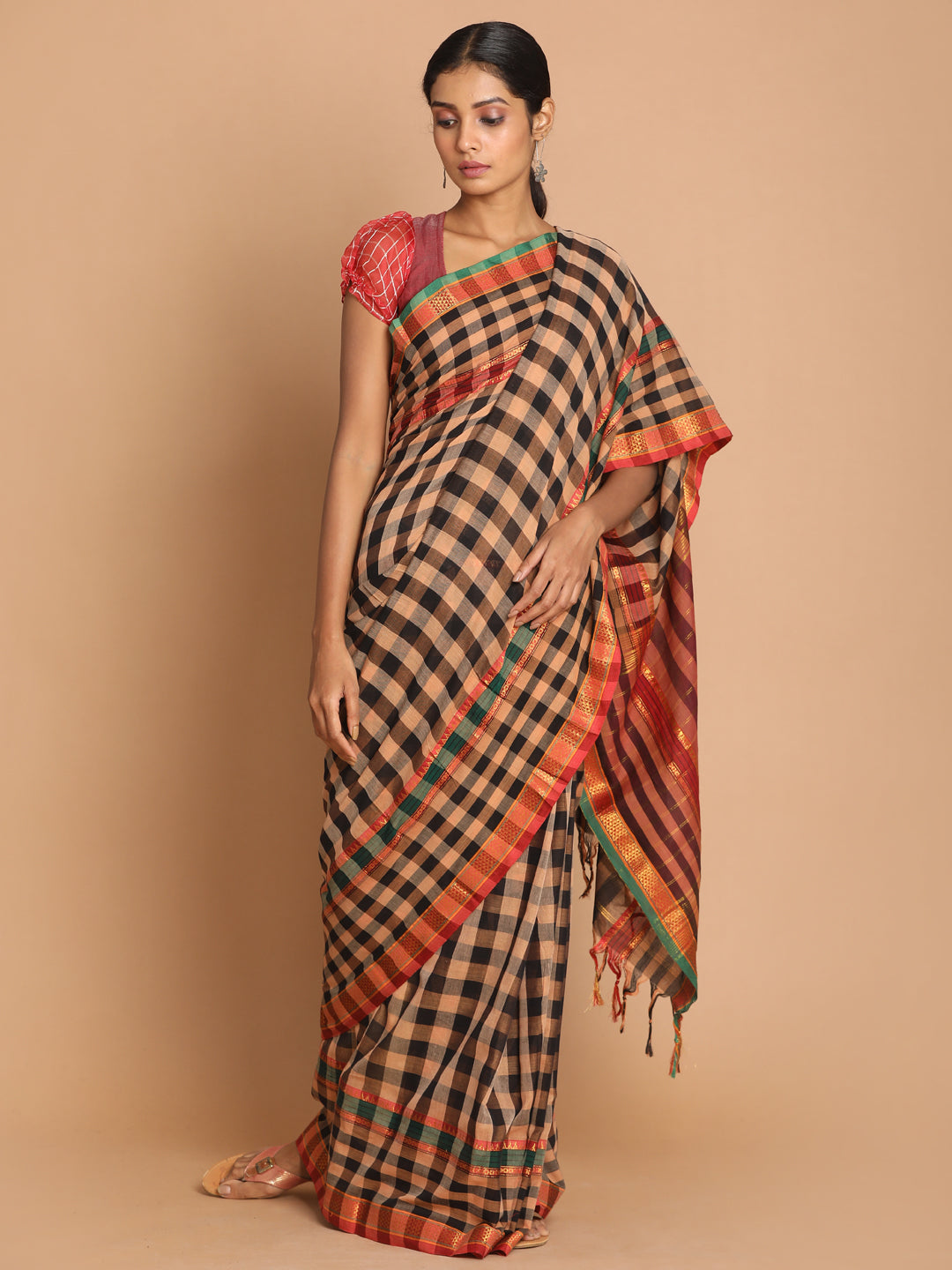 Indethnic Beige Pure Cotton Solid Saree - View 1